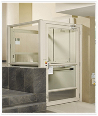 V-1504 Platform Lift